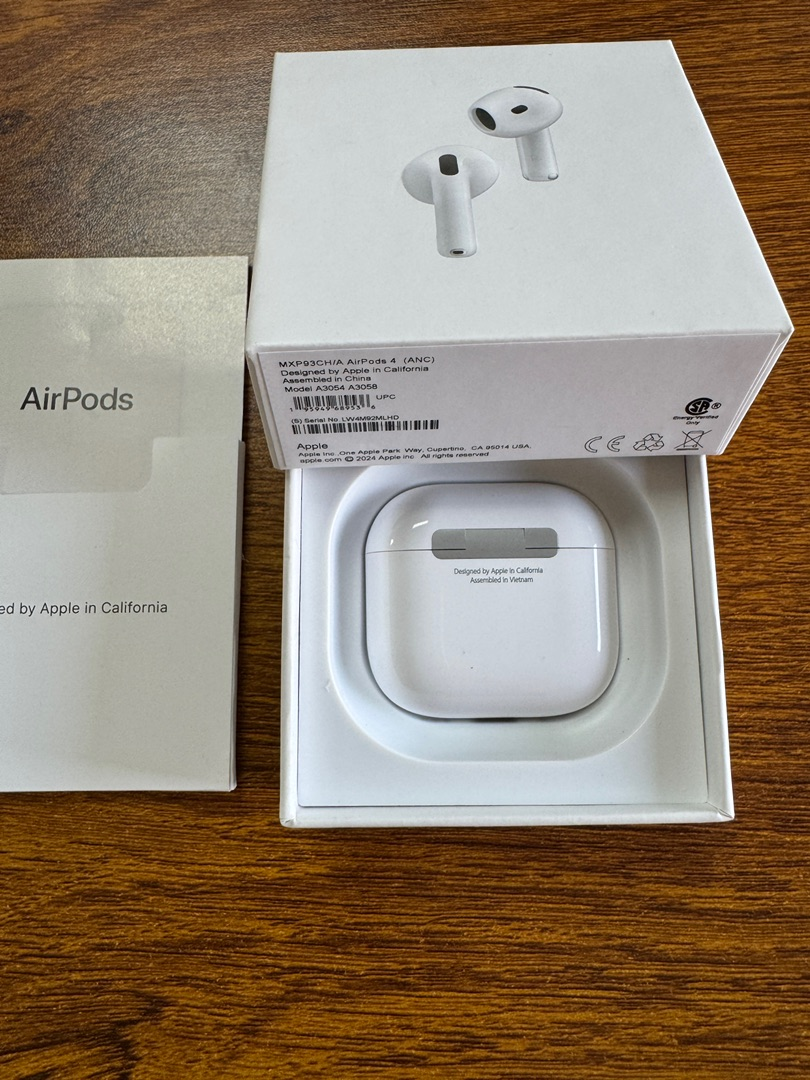 AirPods 4