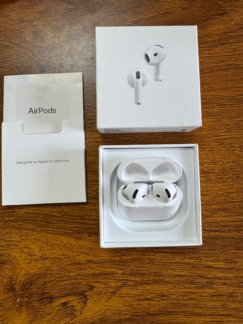 AirPods 4
